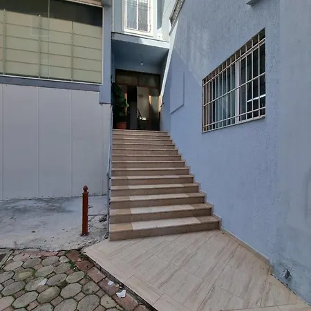 Center 1 * Sarande